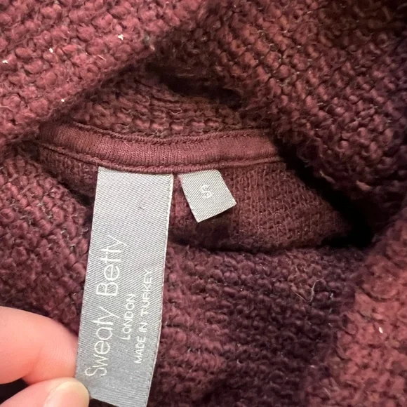 Sweaty Betty Boucle Funnel Neck Cropped Sweatshirt Size Small Maroon, Cozy - Picture 9 of 10